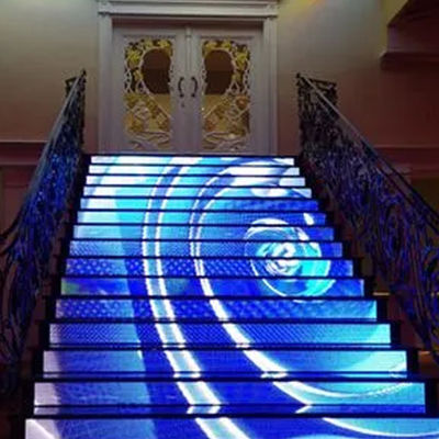 1920-3840HZ دمای رنگی تنظیم پذیر P2.9 صفحه نمایش LED با نسبت کنتراست 5000 1